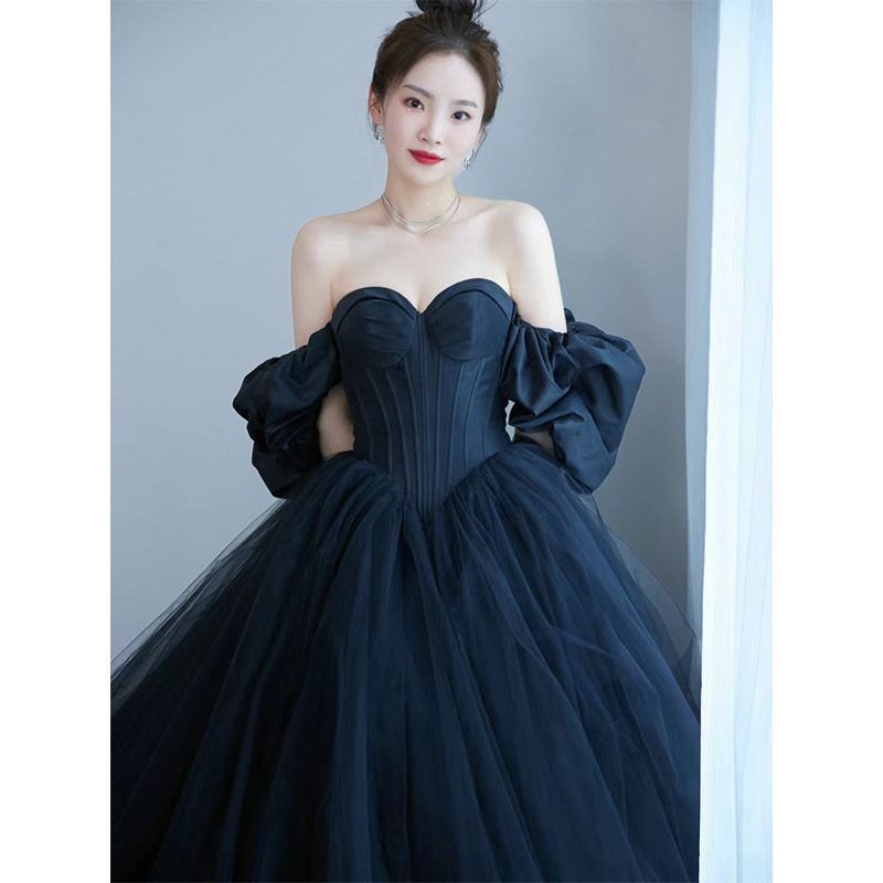 Photography Lighting Styles - Hebe Style Long Satin Wedding Dress